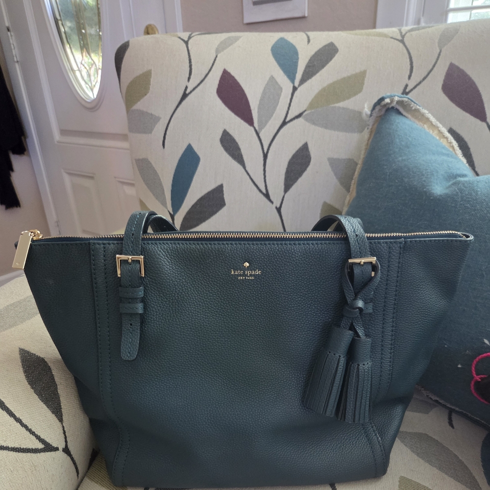 Kate Spade Green Tote Bag with Structured Design